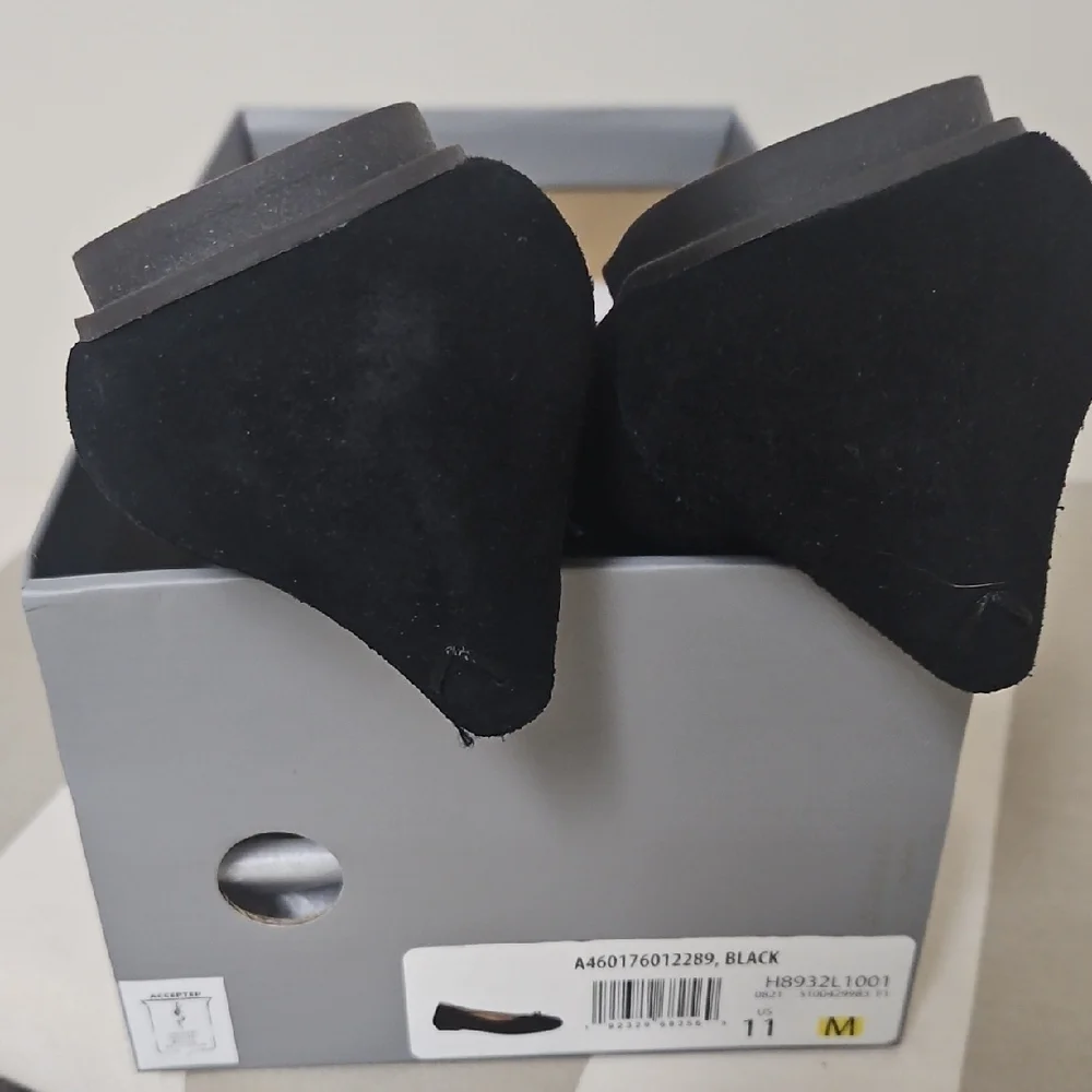 Vionic Black Suede Ballet Flats - Picture 3 of 3